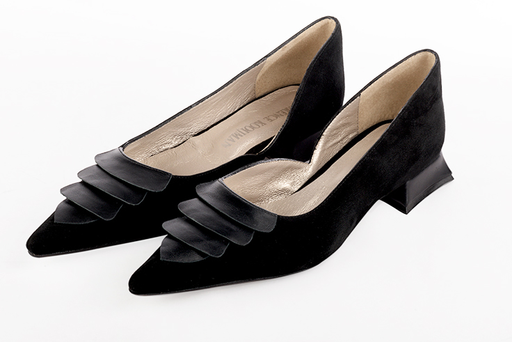 escarpin plat pointu